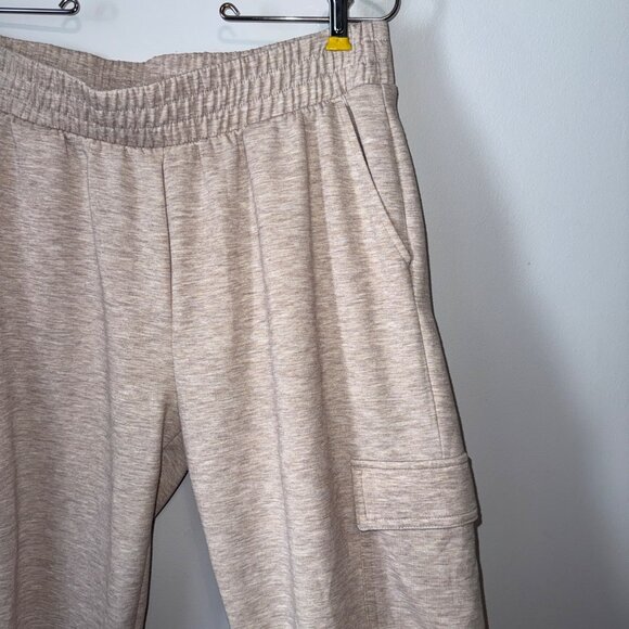 NWT Yogalicious Scuba Tranquility Pullover & Davenport Jogger Set M Beige - Picture 9 of 11